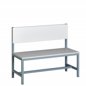 Šatní lavice PLO1004 má stabilní rám ze čtyřhranné trubky o rozměrech 30 x 30 mm, který je lakován práškovou barvou. Nohy lavičky jsou vybaveny plastovými kluzáky.